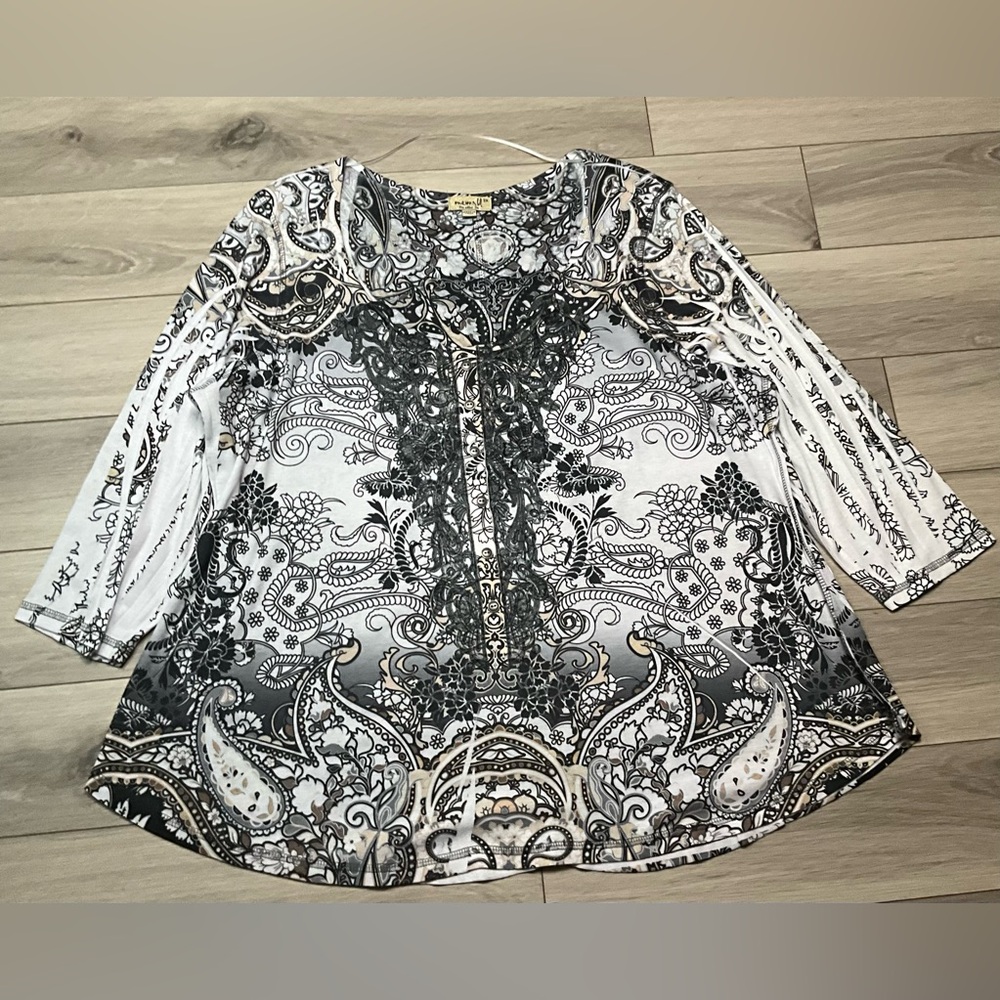 One World Women’s Pullover V-neck Embroidered Paisley Tunic 3/4 sleeve 3X